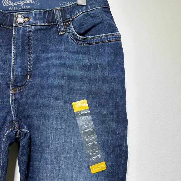 Wrangler Willow Mid Rise Bootcut Riding Jeans Dark Wash NWT Size 31 (11×32) - Picture 3 of 6